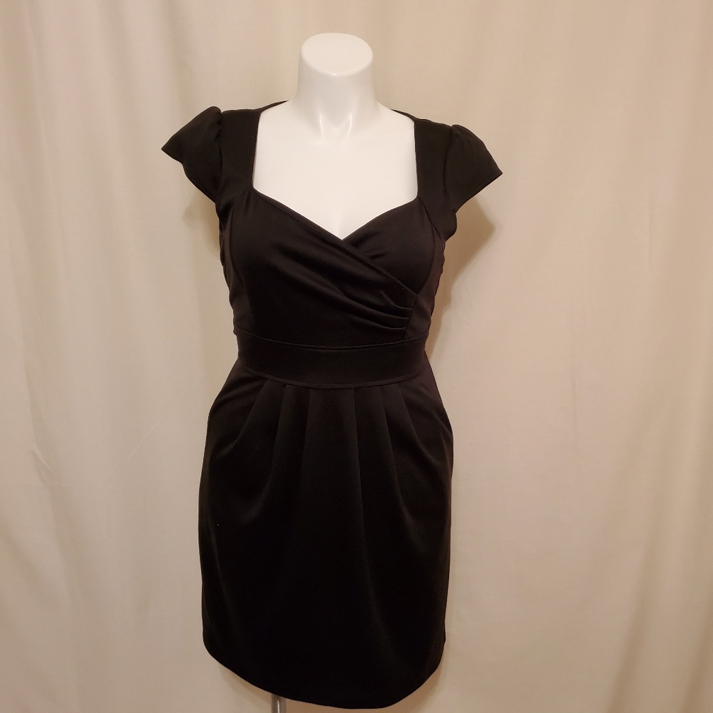 DOTS black pocket dress. size 14. cap sleeves.